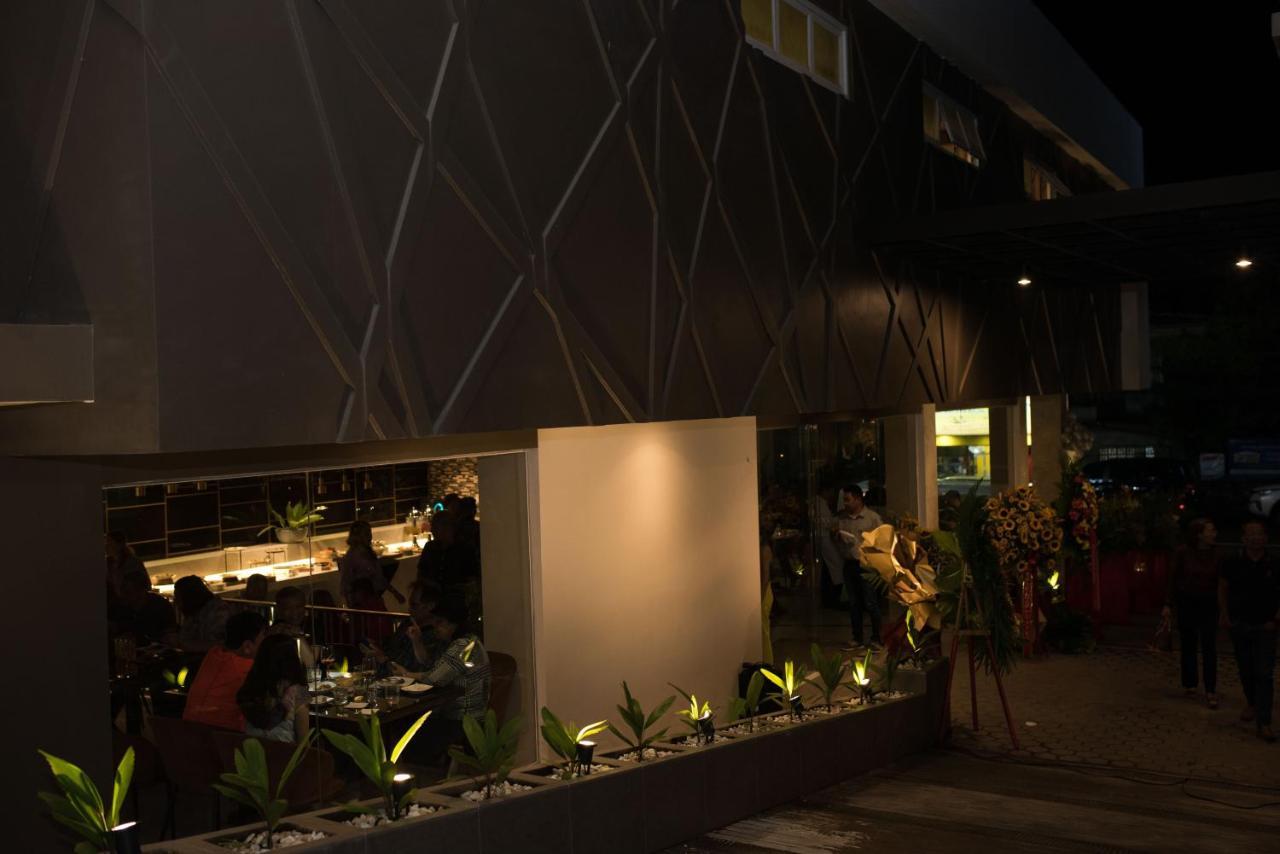 Hotel Areca Legazpi Kültér fotó