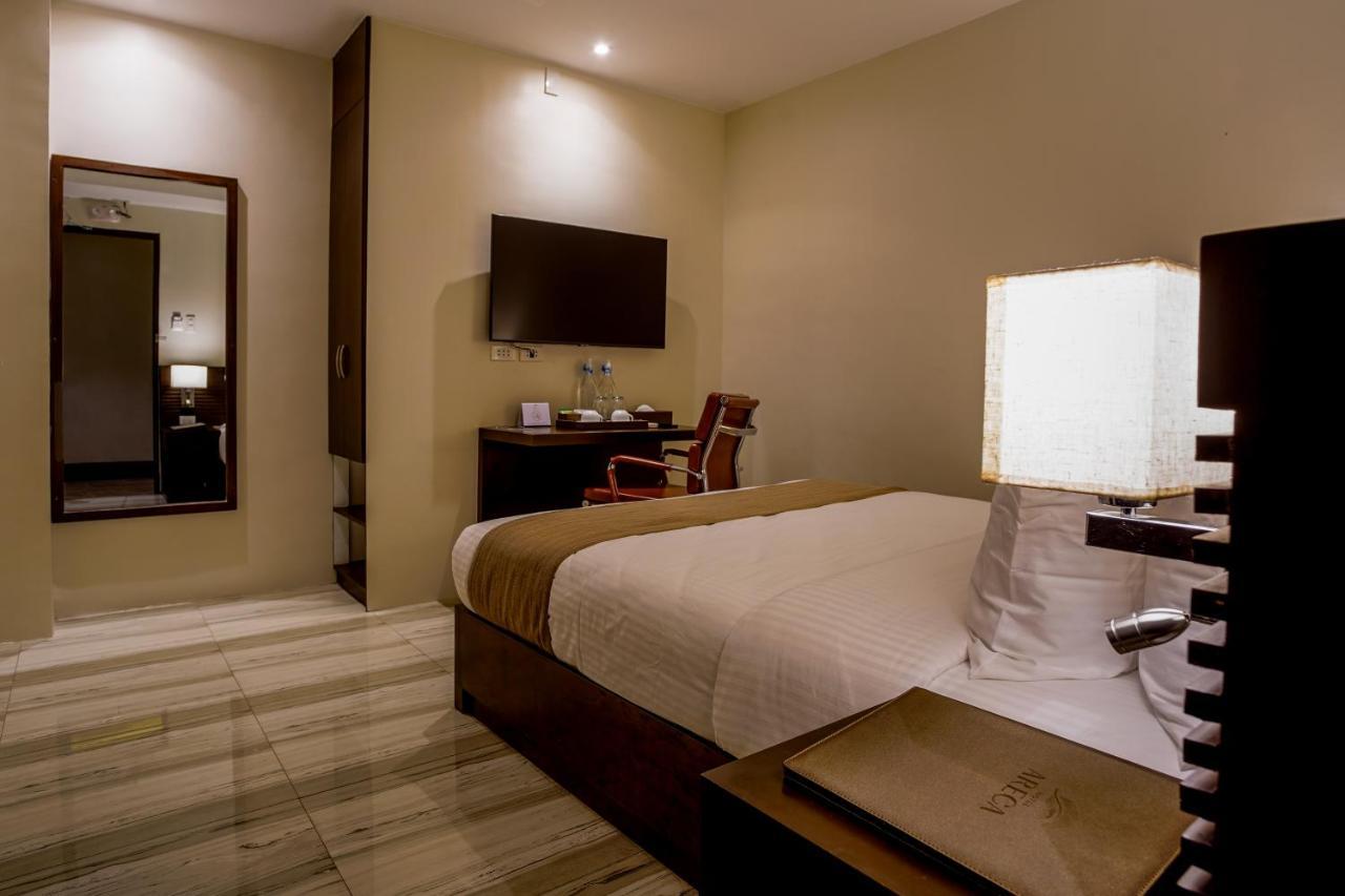 Hotel Areca Legazpi Kültér fotó