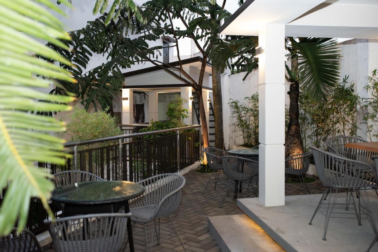 Hotel Areca Legazpi Kültér fotó