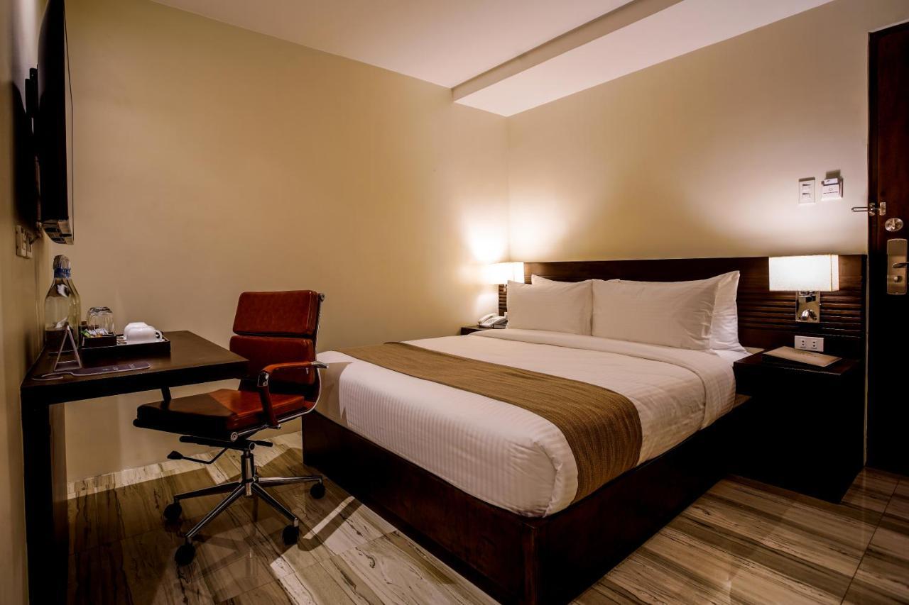 Hotel Areca Legazpi Kültér fotó