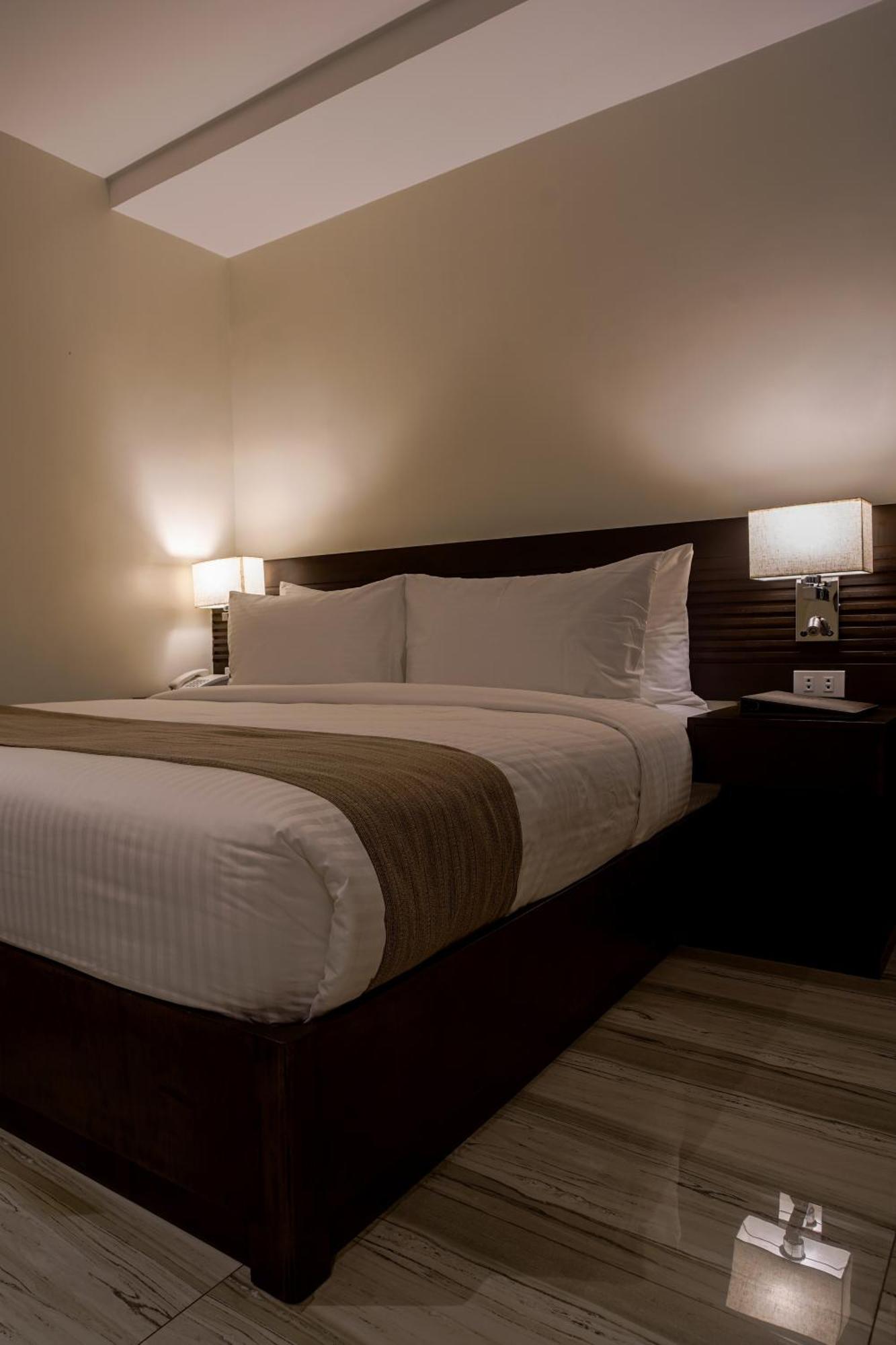 Hotel Areca Legazpi Kültér fotó